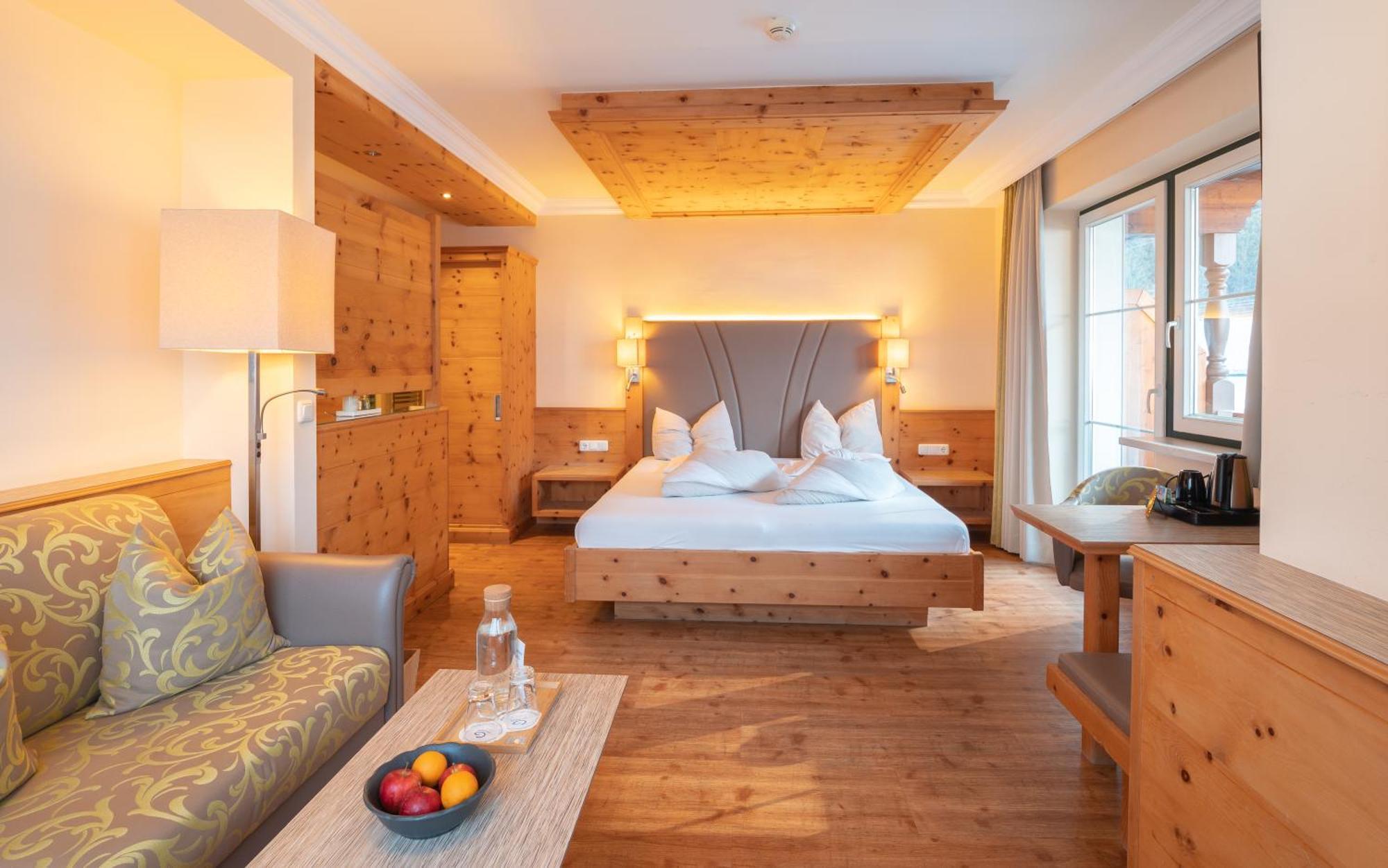 Sylvana'S Wohlfuehl Hotel Mayrhofen Buitenkant foto